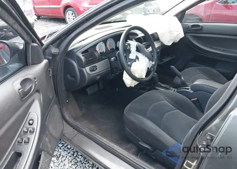 2005 Dodge Stratus Sxt z USA, uszkodzony, nr VIN 1B3EL46XX5N559642